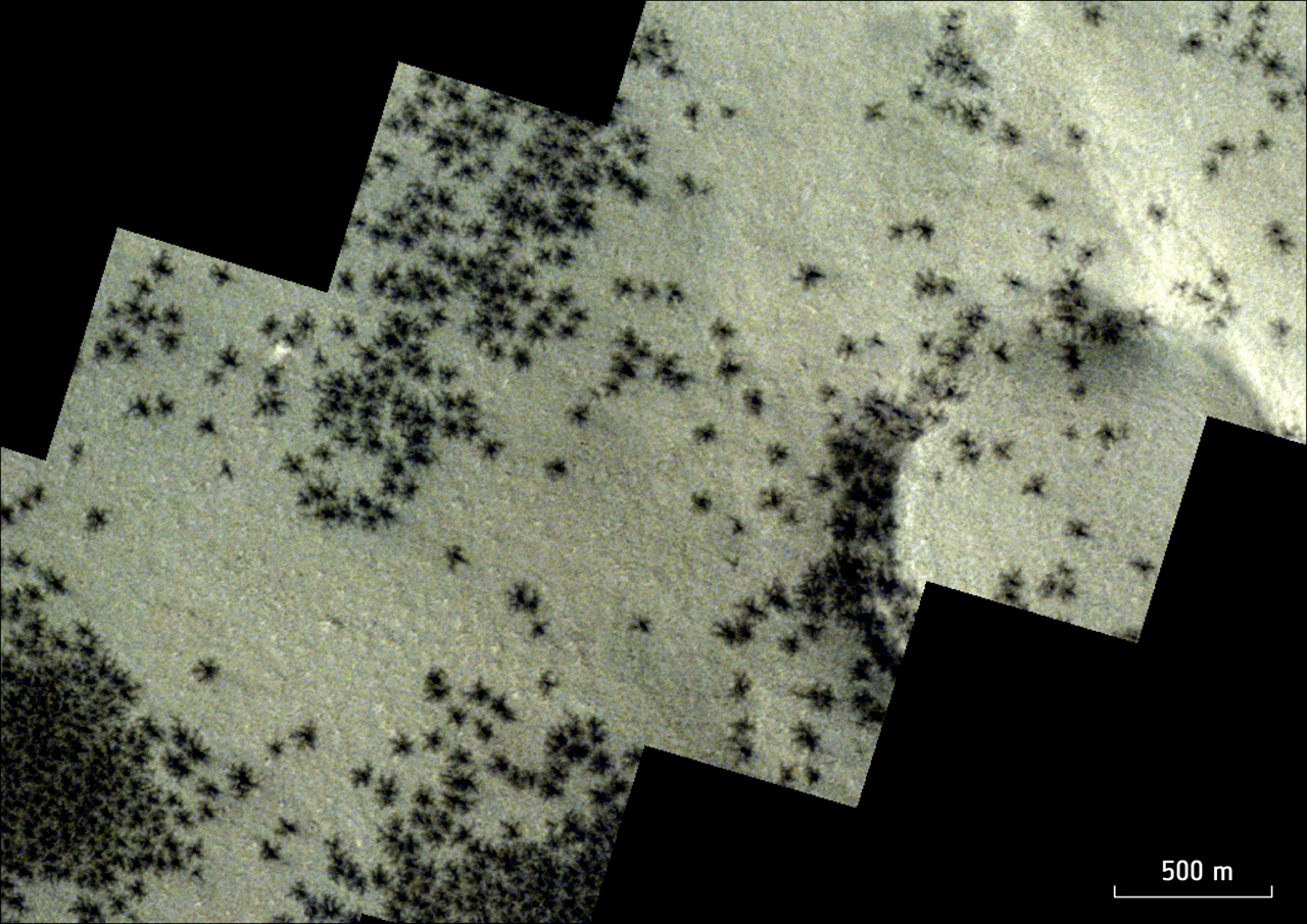 Spiders_on_Mars_as_seen_by_ESA_s_ExoMars_Trace_Gas_Orbiter_pillars-min