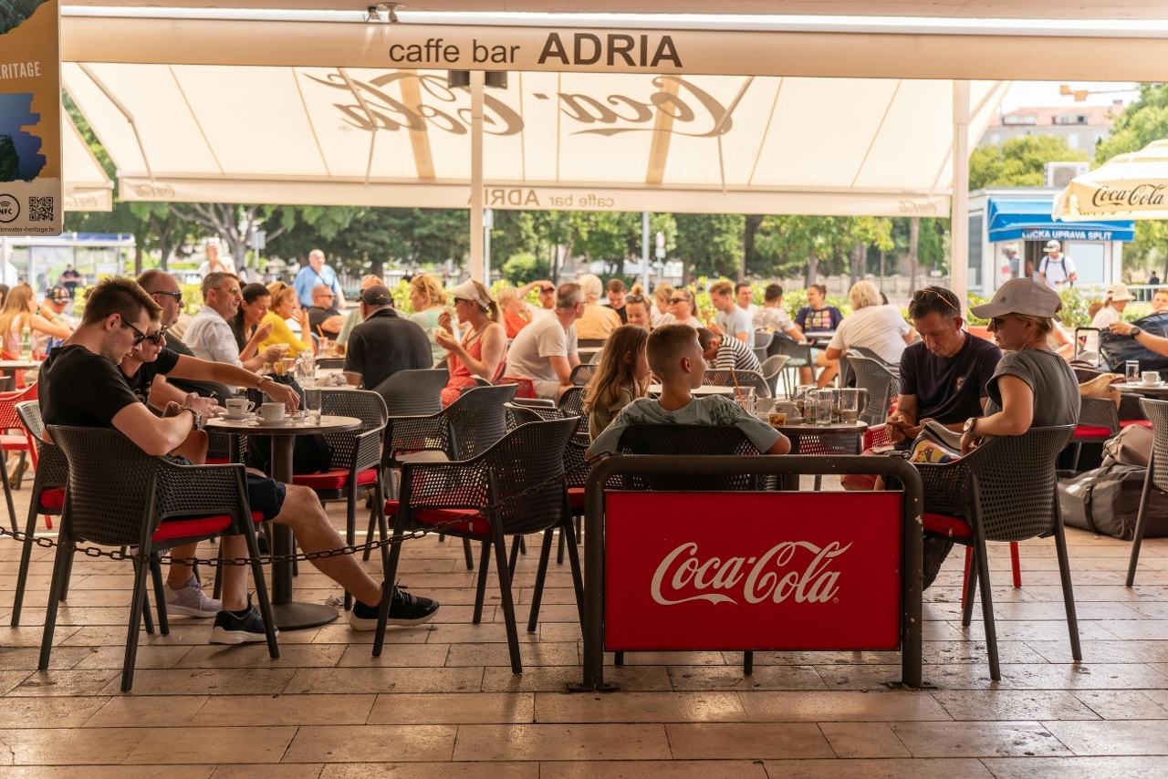 pexels-vladimirsrajber-27518962 (1)