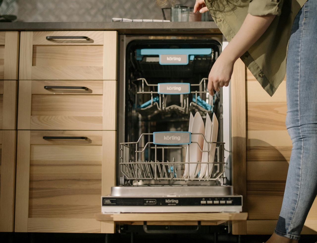 pexels-cottonbro-4107305