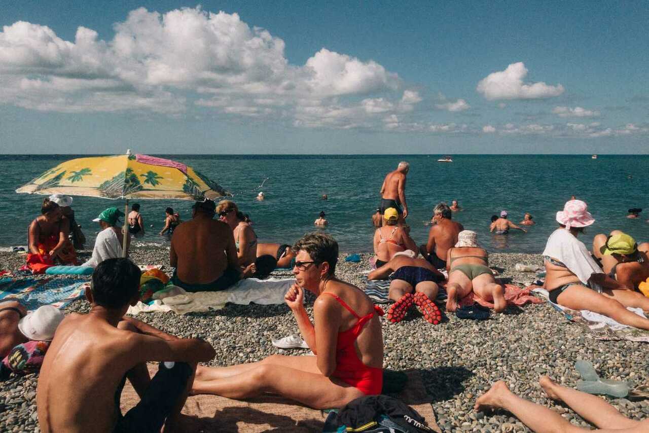 pexels-anton-belitskiy-1476089 (1)
