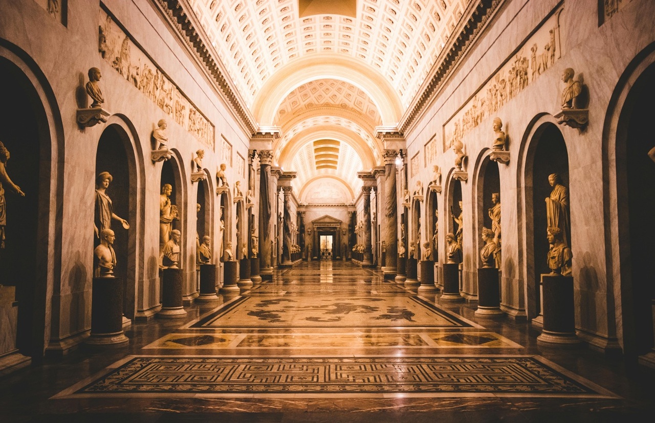 pexels-jeswin-3037096