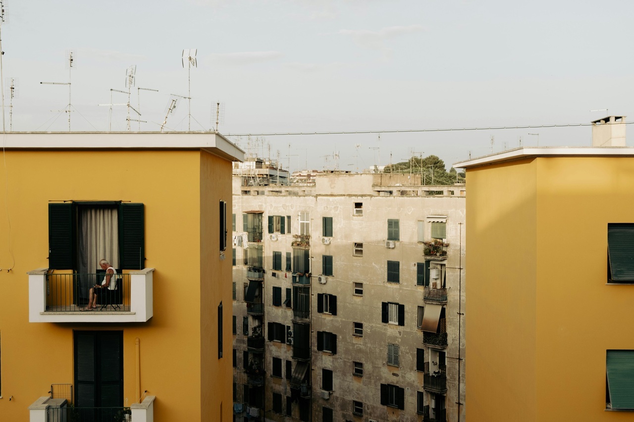 pexels-matteobasilephoto-12383337