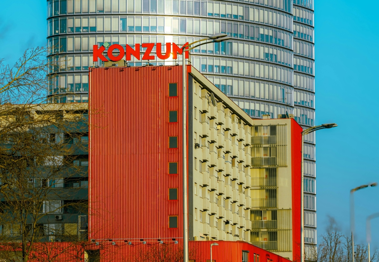 pexels-damir-30562724 (2) (1)