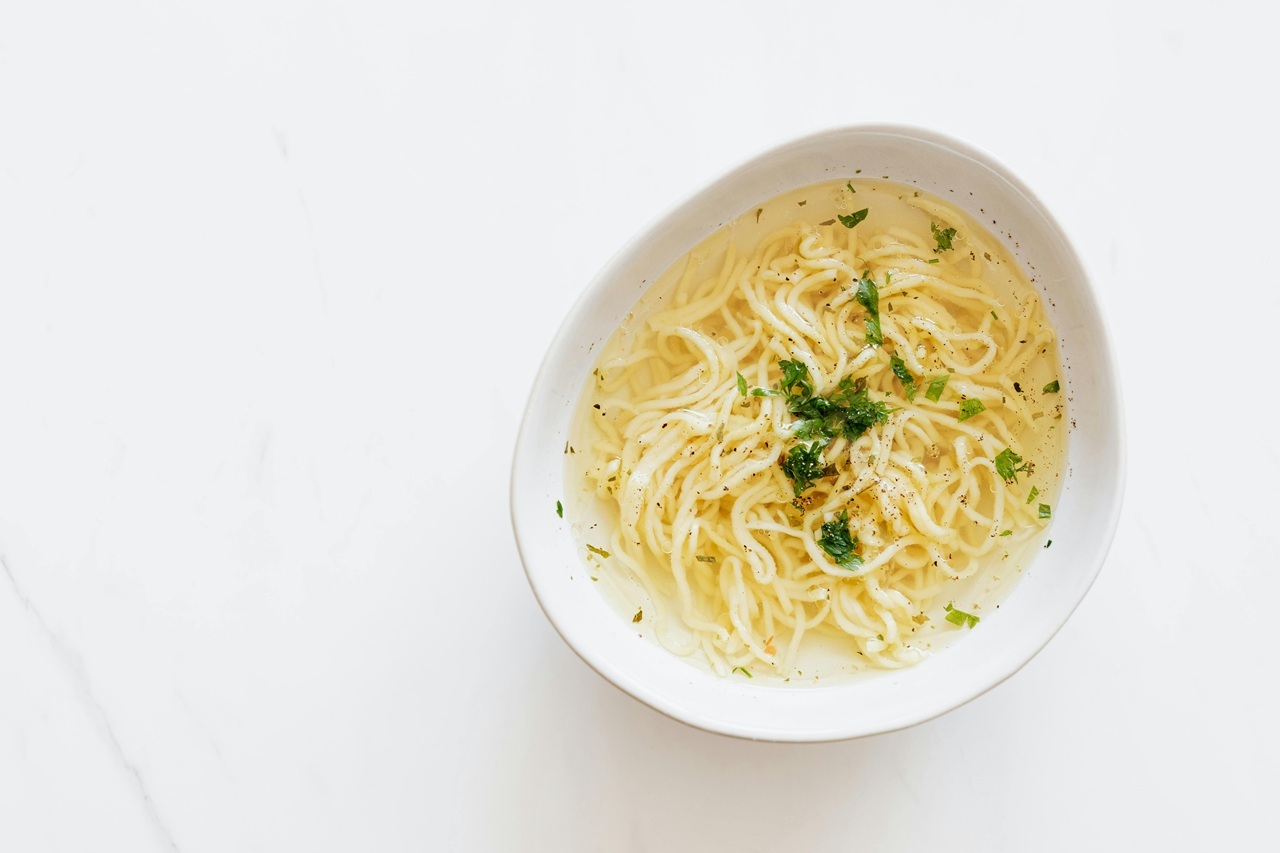 pexels-karola-g-4210846