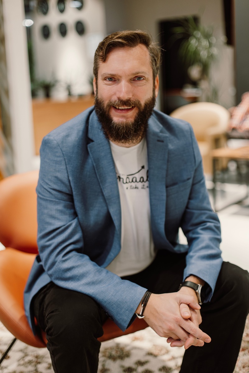 MOMO PHOTO NIKOLA (1)