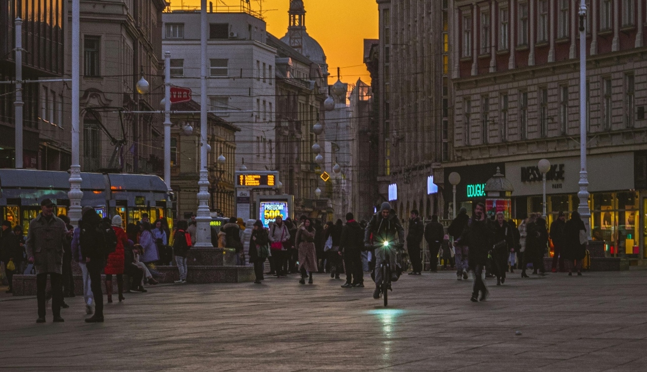 pexels-damir-30590745 (7) (1)