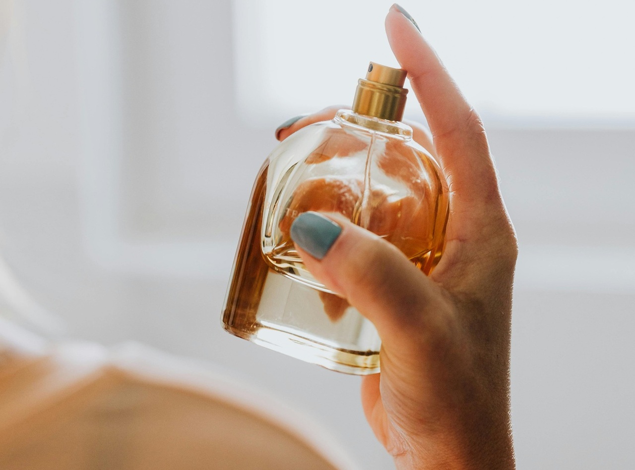 pexels-karola-g-4736017