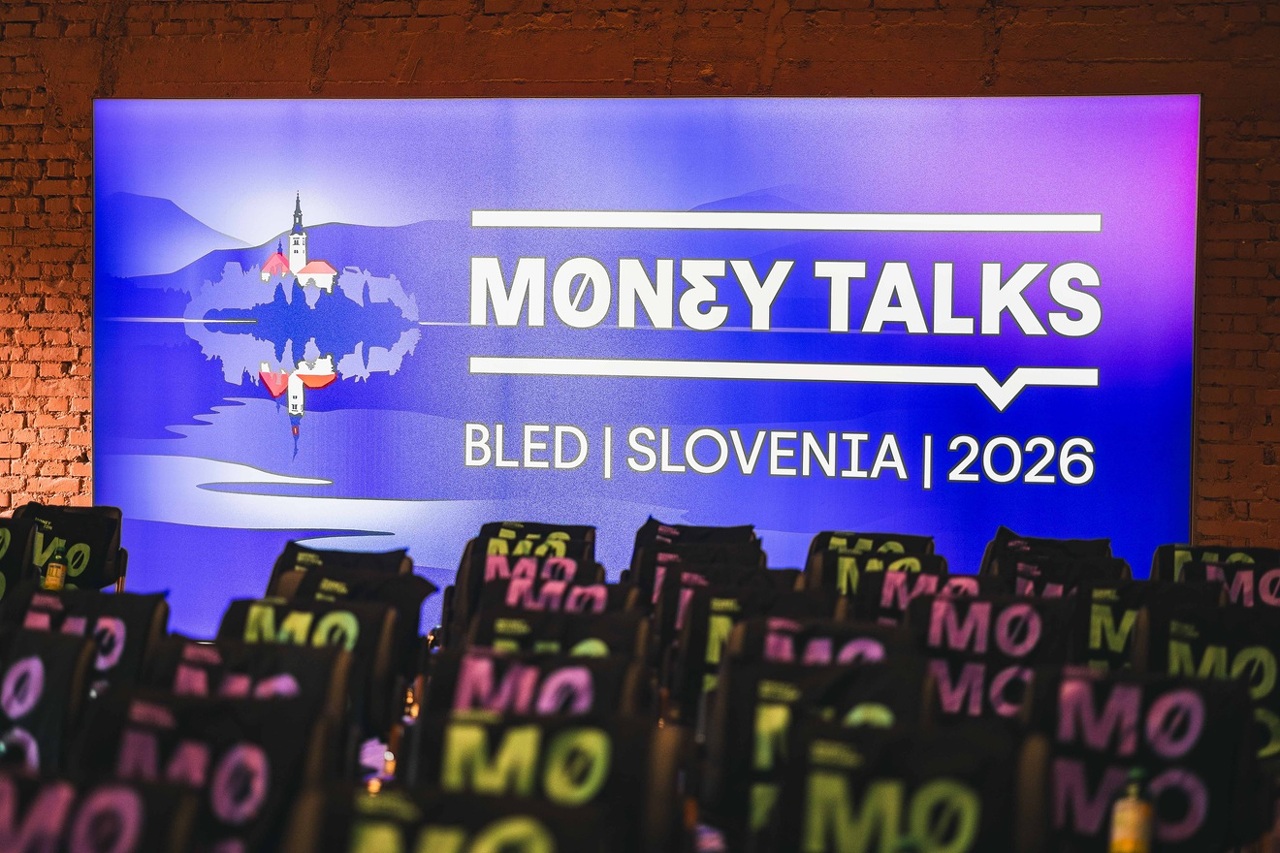 Intext_Sokolski dom