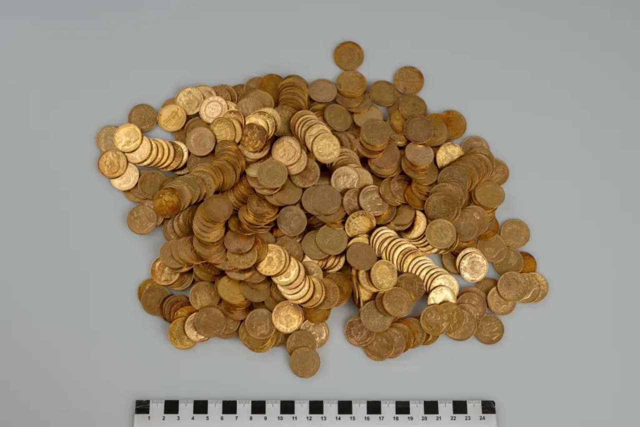 depot-gold-coins-jewelry-tobacco-103646403