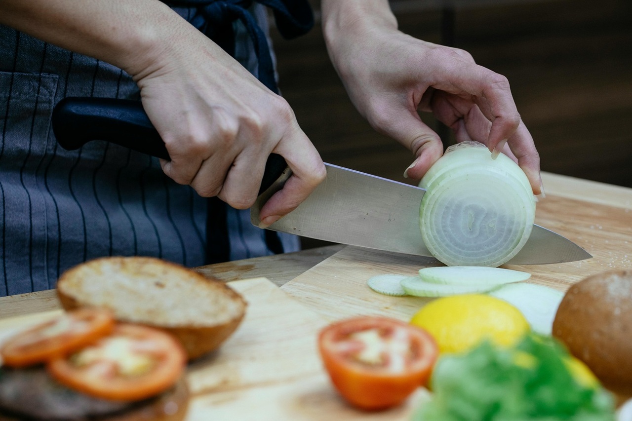 pexels-katerina-holmes-5908050