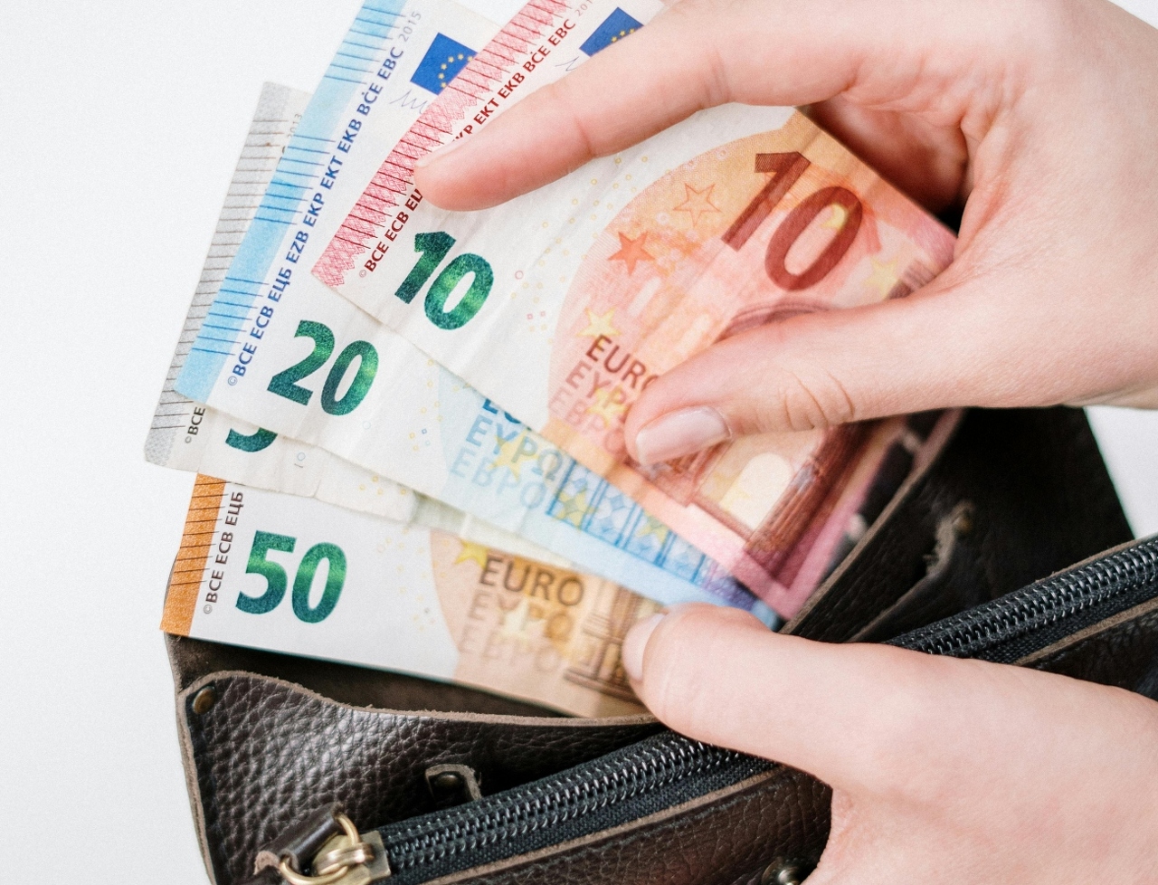 pexels-cottonbro-3943745 (1)