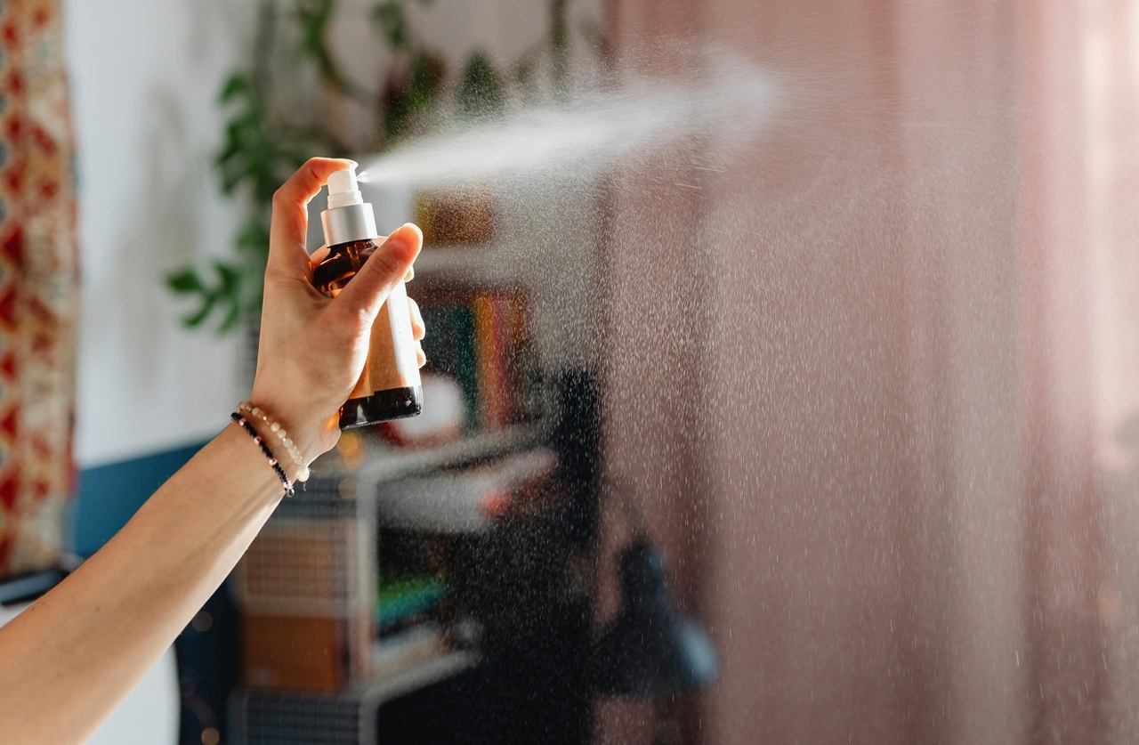 pexels-karola-g-6633526