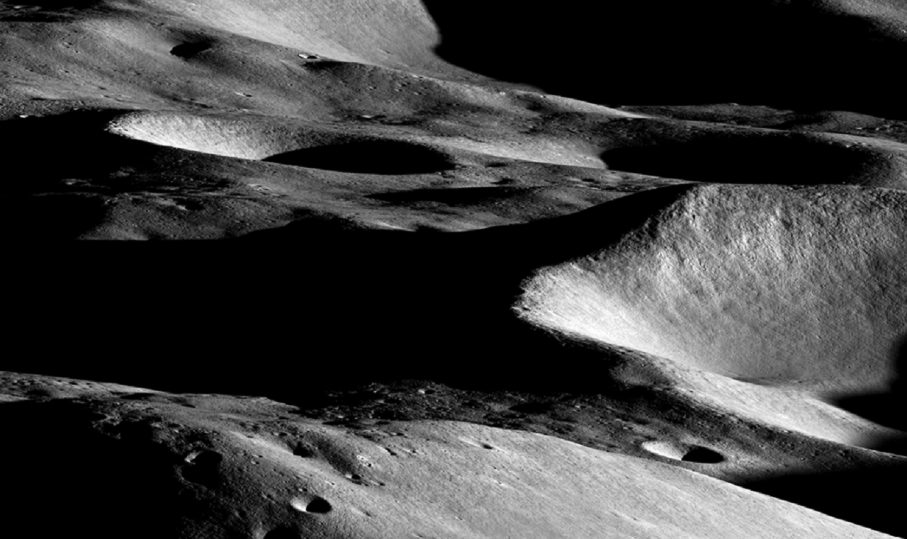 Rover na Mjesecu pronašao skrivene 'strukture' i to na tamnoj strani