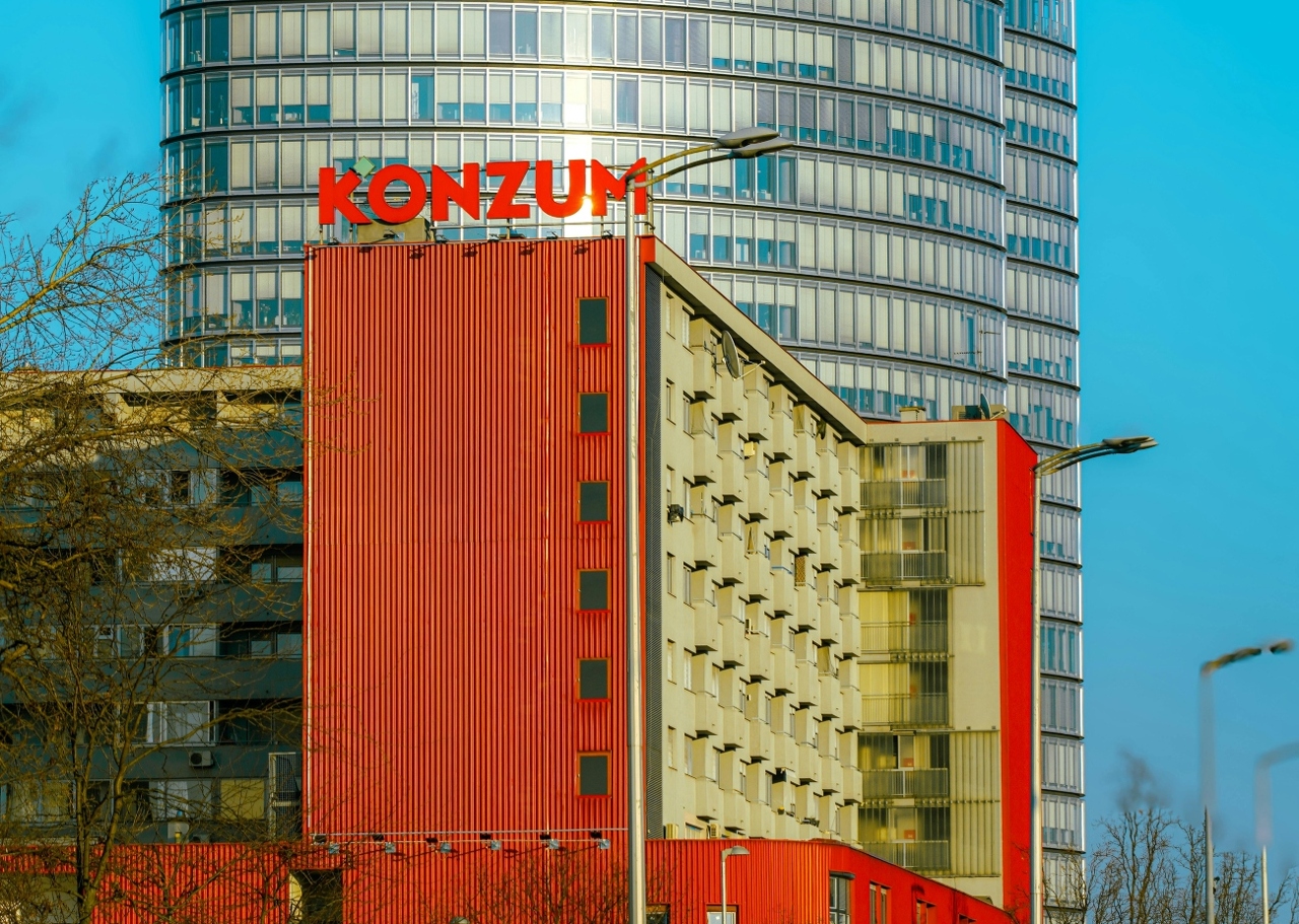 pexels-damir-30562724 (3) (1)