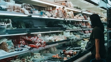 Provjerite hladnjake i smočnice: S tržišta se povlači popularna salama zbog opasne bakterije
