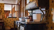 Gotovo je nestala iz kuhinja, a sada se vraća na velika vrata: Naše bake nisu mogle zamisliti kuhanje bez ovog uređaja