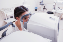 Oslobodite se dioptrije uz povoljan pregled i stručne konzultacije u Optical Expressu!