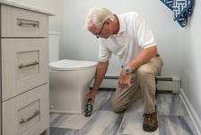 Obnovite svoju kupaonicu bez da mijenjate keramiku: Dobit ćete sjaj kao na novim pločicama