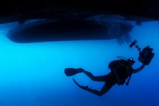 Ronili na dubini od 900 metara, a onda ih je zakočila neman koje se svi boje: Kako je moguće da živi ovdje?