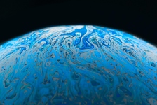 Iznenađujuća atmosfera na malom ledenom planetu dovodi u pitanje sve u što vjerujemo