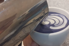 Ube Latte postaje novi veliki hit u kafićima: Sadrži bioaktivne spojeve i ima neobičan utjecaj na zdravlje