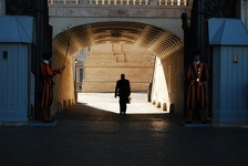 Vatikan i “tajne elite”: Izbor novog šefa Vatikanske banke pokrenuo priče o opasnoj zavjeri