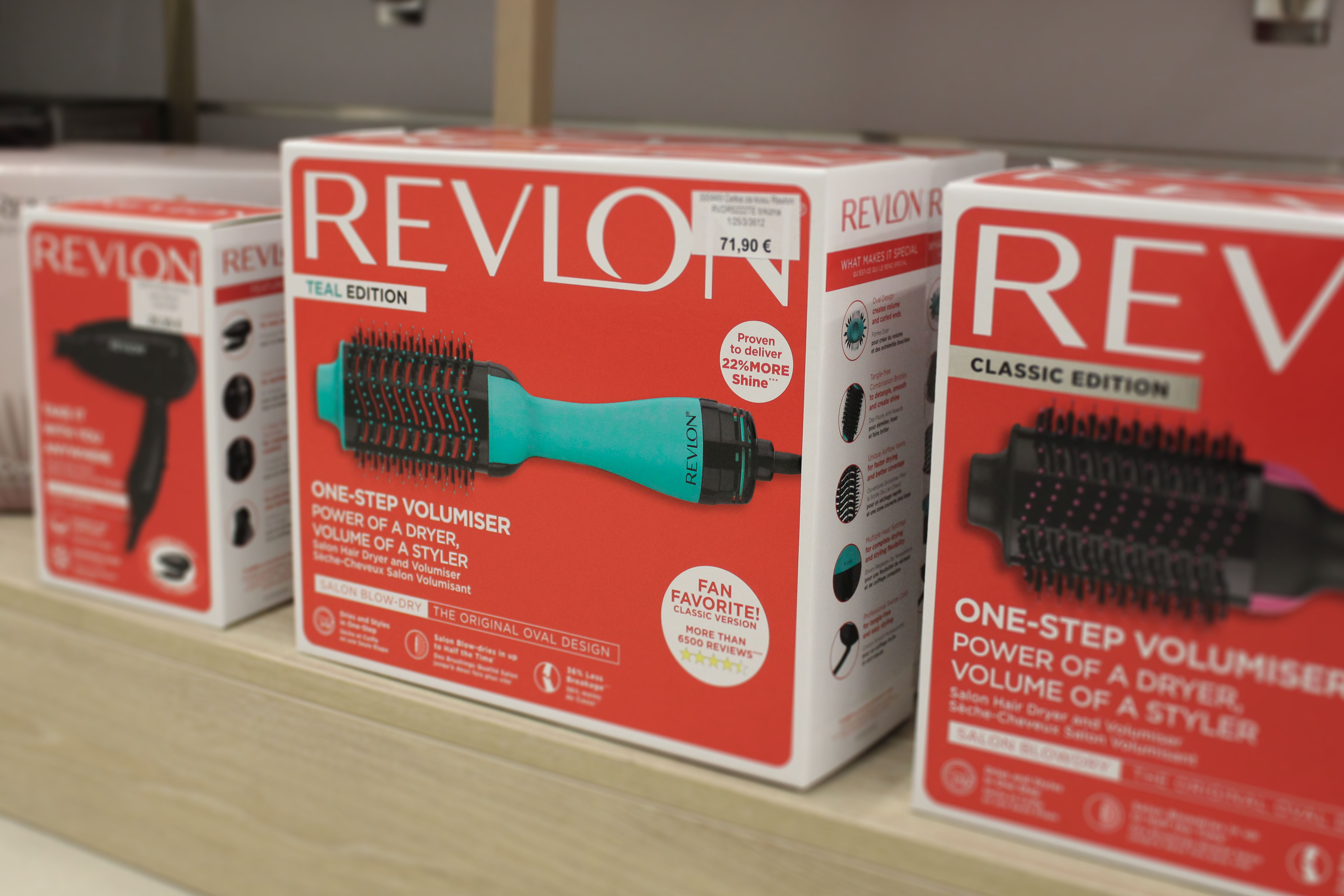 02 Revlon električna četka