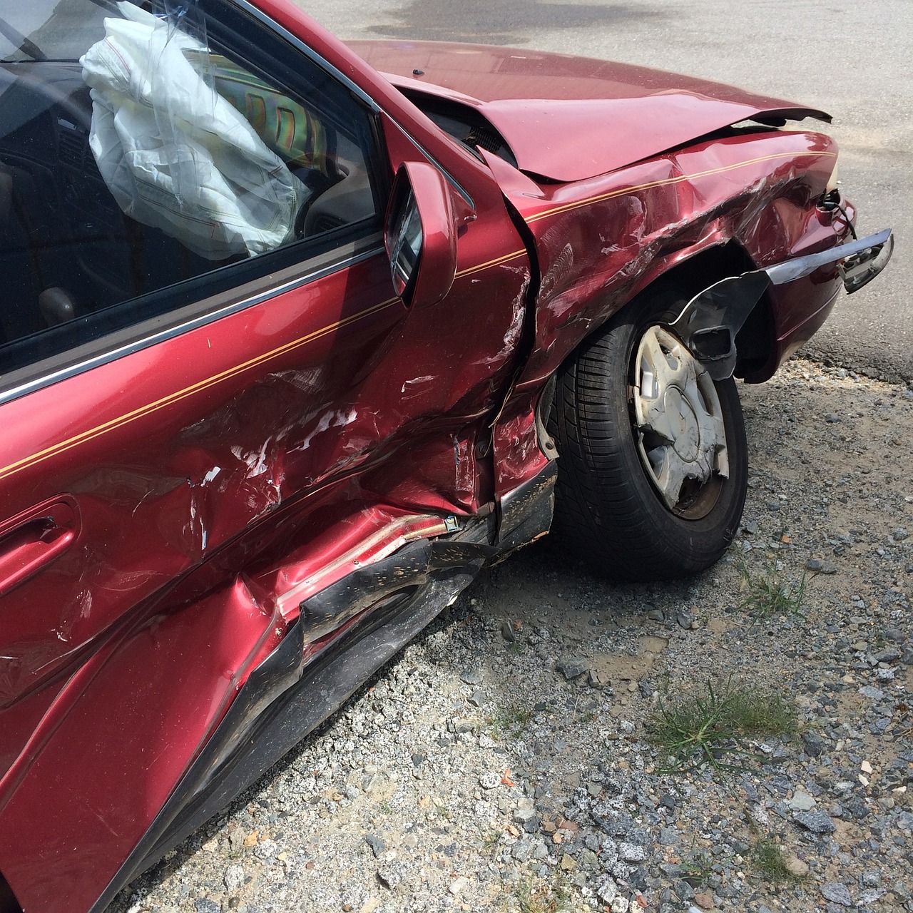 car-accident-1660670_1280